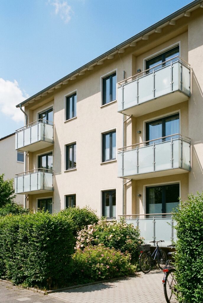Für Mieter Mehrfamilienhaus zu vermieten